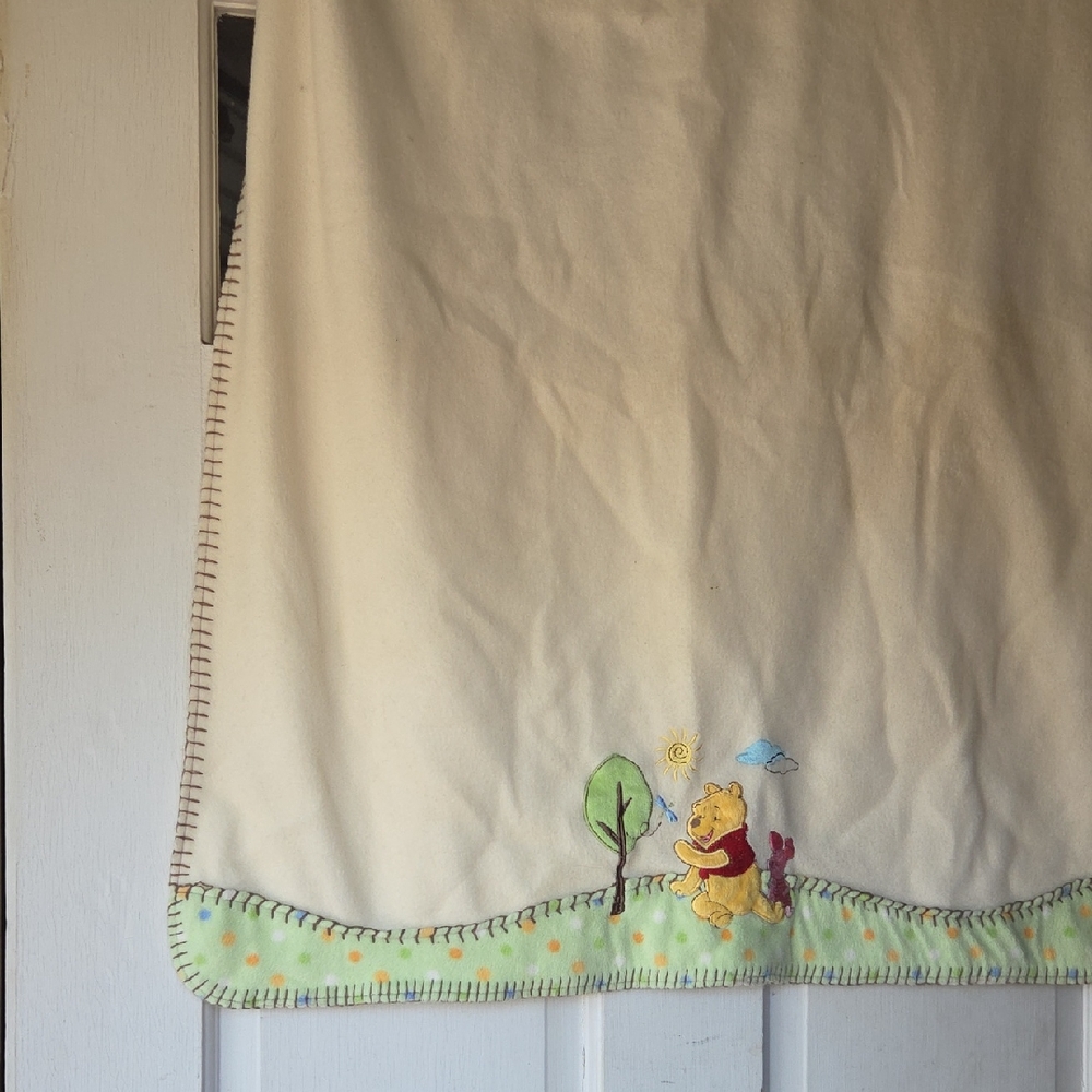 Disney Winnie the Pooh Cream Blanket Vintage
